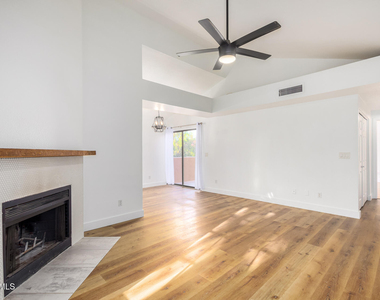 5640 E Bell Road - Photo Thumbnail 21