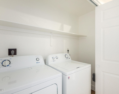 5640 E Bell Road - Photo Thumbnail 10