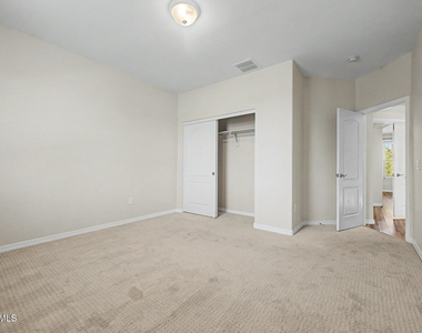 4113 W Lydia Lane - Photo Thumbnail 16