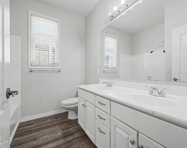 4113 W Lydia Lane - Photo Thumbnail 14