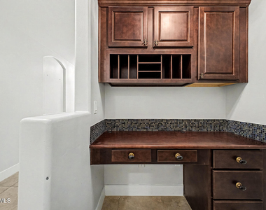 5350 E Deer Valley Drive - Photo Thumbnail 16