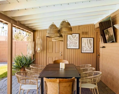 7536 E Coolidge Street - Photo Thumbnail 8