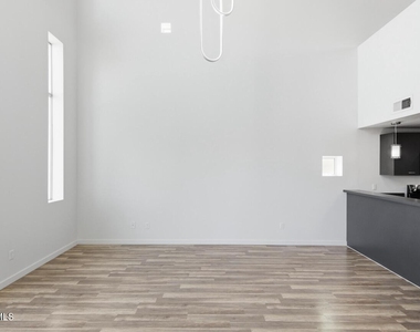 1111 W University Drive - Photo Thumbnail 3
