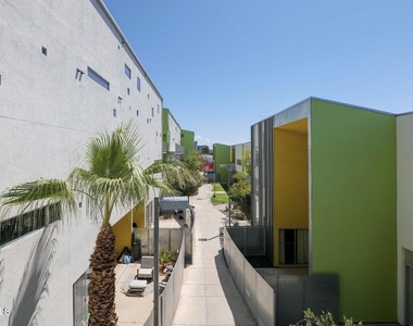 1111 W University Drive - Photo Thumbnail 31