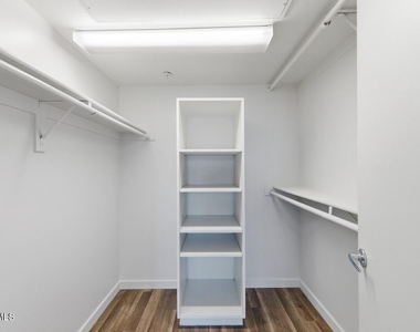 1111 W University Drive - Photo Thumbnail 14