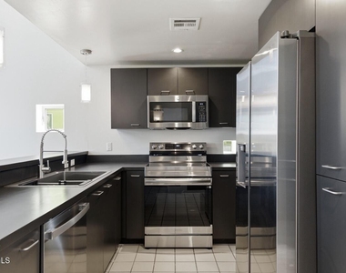 1111 W University Drive - Photo Thumbnail 8