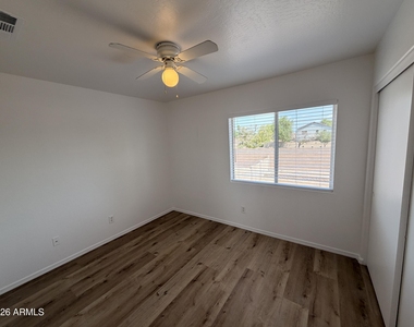 12930 W Paradise Drive - Photo Thumbnail 12