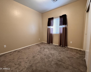 2300 E Magma Road - Photo Thumbnail 6