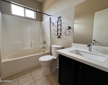2300 E Magma Road - Photo Thumbnail 7