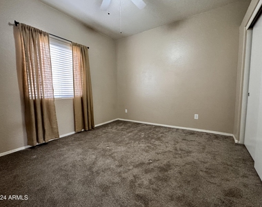 2300 E Magma Road - Photo Thumbnail 9