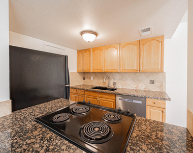8113 E Glenrosa Avenue - Photo Thumbnail 10
