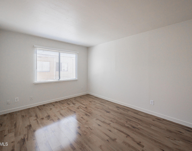 8113 E Glenrosa Avenue - Photo Thumbnail 14