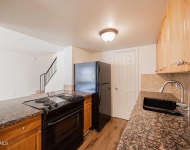 8113 E Glenrosa Avenue - Photo Thumbnail 8
