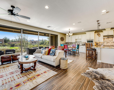 10260 E White Feather Lane - Photo Thumbnail 2