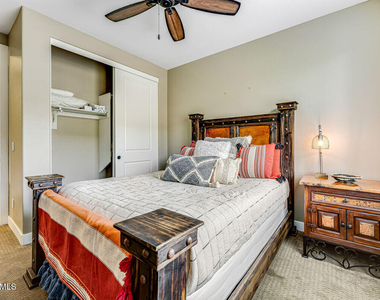 10260 E White Feather Lane - Photo Thumbnail 27