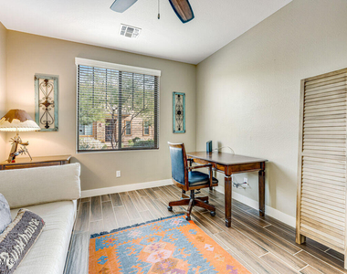 10260 E White Feather Lane - Photo Thumbnail 37