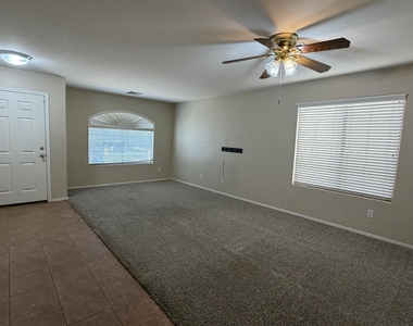 3905 E Cloudburst Drive - Photo Thumbnail 1
