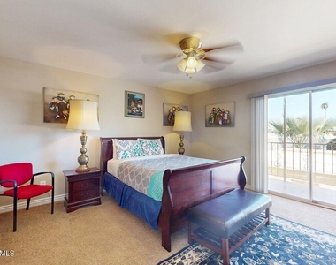 8757 E Monterosa Avenue - Photo Thumbnail 14