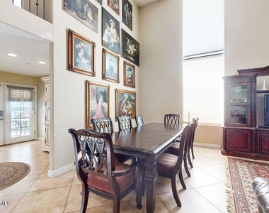 8757 E Monterosa Avenue - Photo Thumbnail 2
