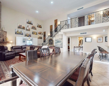 8757 E Monterosa Avenue - Photo Thumbnail 3