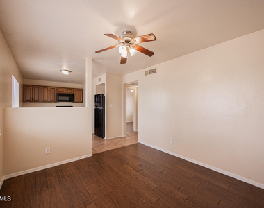 2443 E Mobile Lane - Photo Thumbnail 5