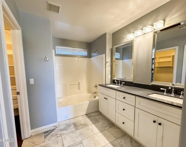 6620 W Watkins Street - Photo Thumbnail 15
