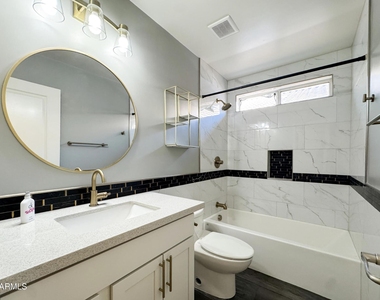 6620 W Watkins Street - Photo Thumbnail 20