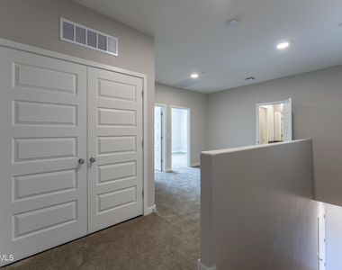 432 S 32nd Street - Photo Thumbnail 24