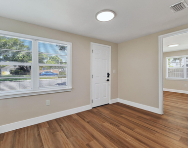 3714 Henry Avenue - Photo Thumbnail 12