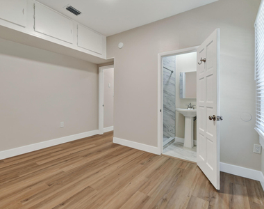 3714 Henry Avenue - Photo Thumbnail 20