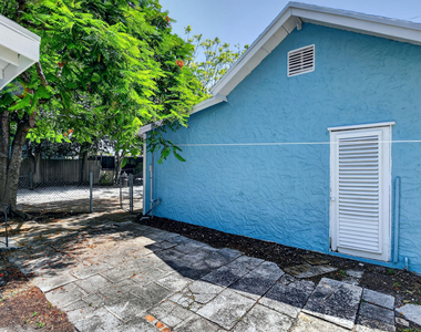 3714 Henry Avenue - Photo Thumbnail 34