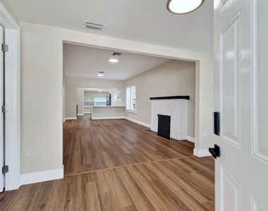 3714 Henry Avenue - Photo Thumbnail 13