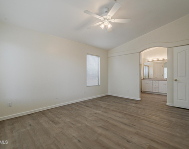 15728 N 104th Street - Photo Thumbnail 18