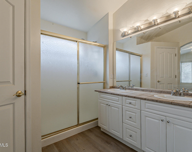 15728 N 104th Street - Photo Thumbnail 19