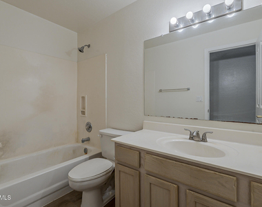 15728 N 104th Street - Photo Thumbnail 26