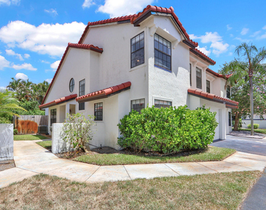 13483 Fountain View Boulevard - Photo Thumbnail 41