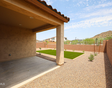7106 W Hedge Hog Place - Photo Thumbnail 18
