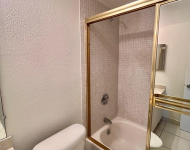 4090 Tivoli Court - Photo Thumbnail 25