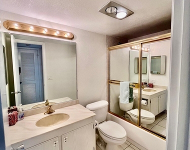 4090 Tivoli Court - Photo Thumbnail 23