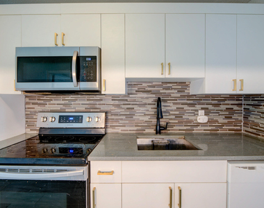 2633 Ne 16th Avenue - Photo Thumbnail 12