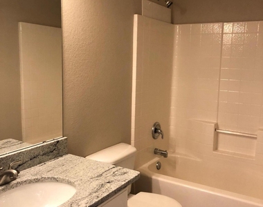 15310 W Evans Drive - Photo Thumbnail 13