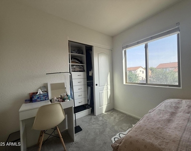 1293 E Walnut Road - Photo Thumbnail 33