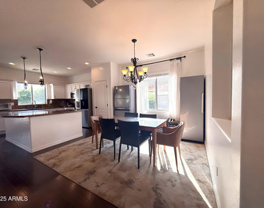 1293 E Walnut Road - Photo Thumbnail 6