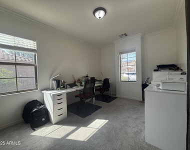 1293 E Walnut Road - Photo Thumbnail 15