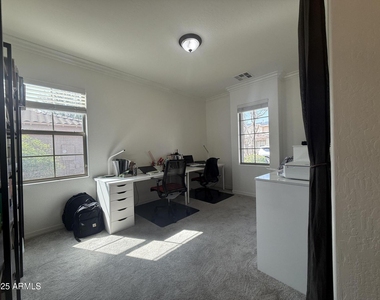 1293 E Walnut Road - Photo Thumbnail 14