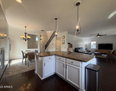 1293 E Walnut Road - Photo Thumbnail 8