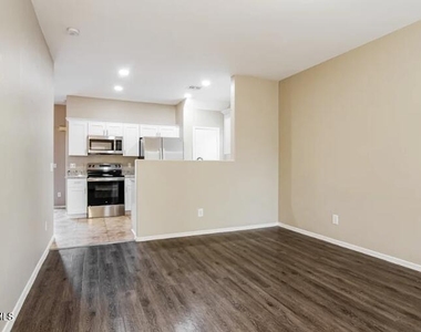 13952 N 132nd Court - Photo Thumbnail 1