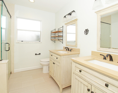 896 Rose Court - Photo Thumbnail 25