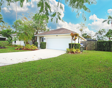 896 Rose Court - Photo Thumbnail 2