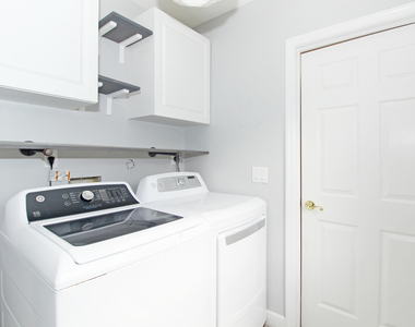 896 Rose Court - Photo Thumbnail 32